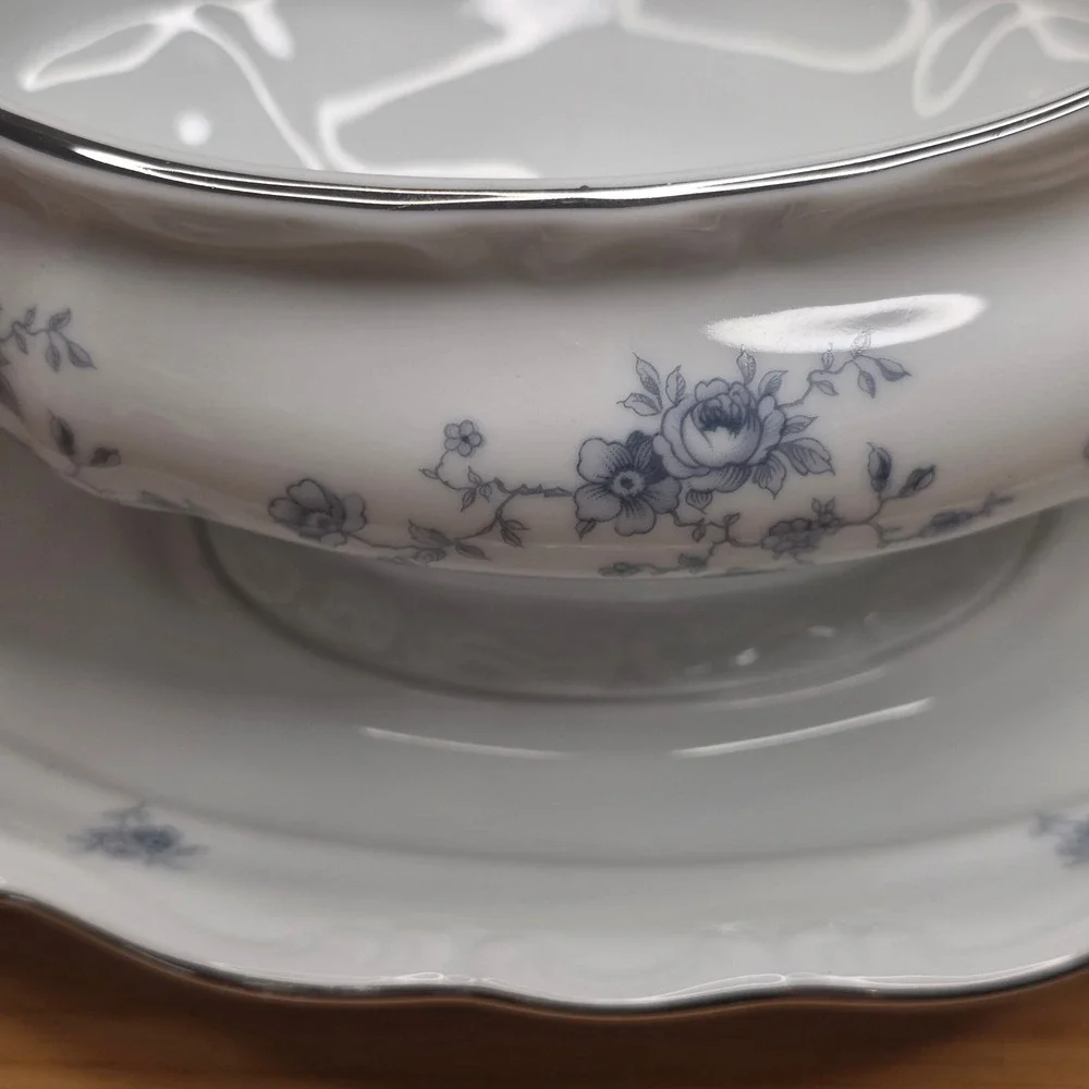 Johann Haviland Blue Garland Gravy Boat & Attached Underplate Bavaria Germany